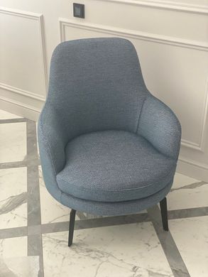 Дизайнерське синє крісло AIR фабрика LeComfort (Італія)